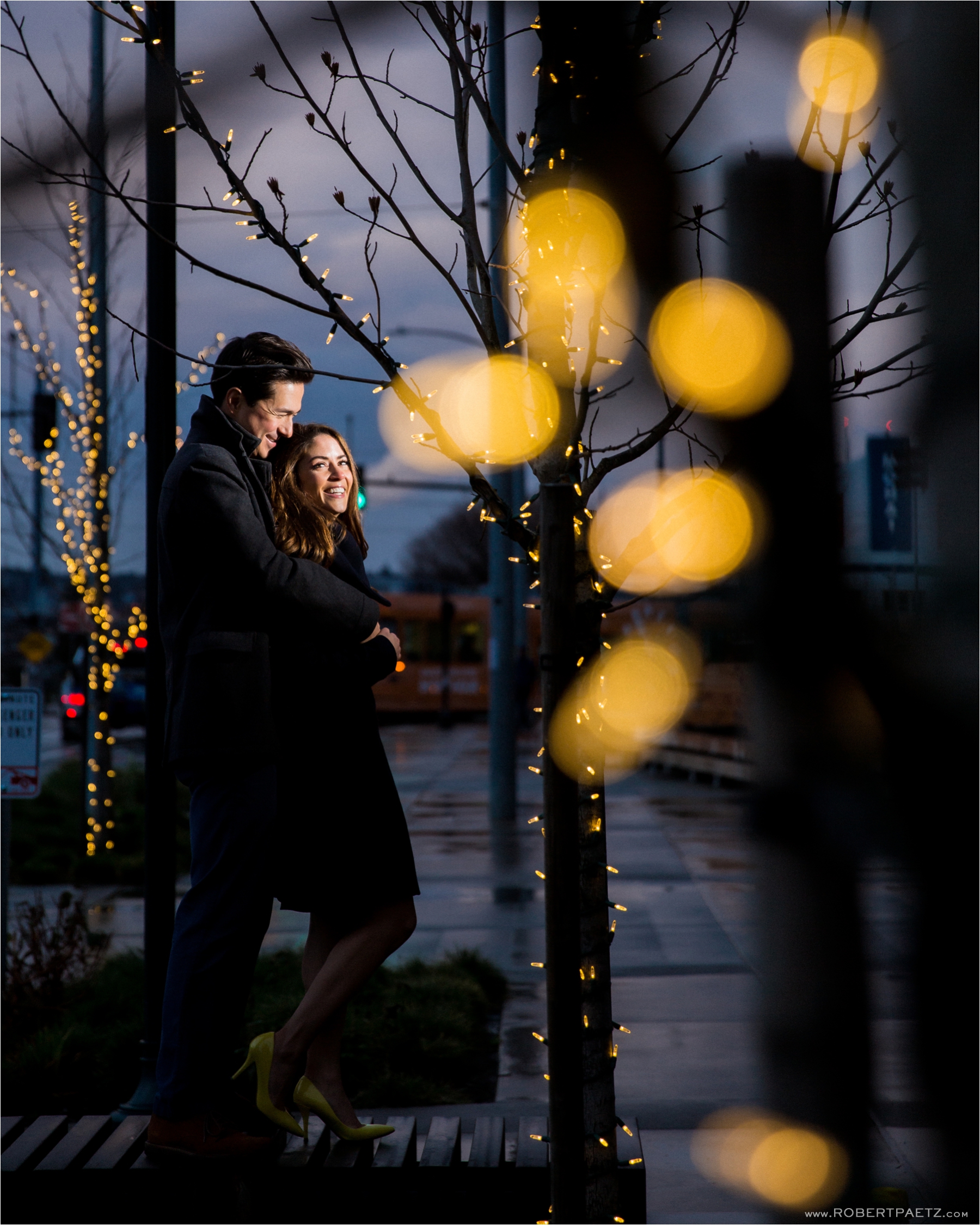 An engagement photography session in the South Lake Union area of Seattle, Washington; photographed by the west coast wedding photographer, Robert Paetz. 